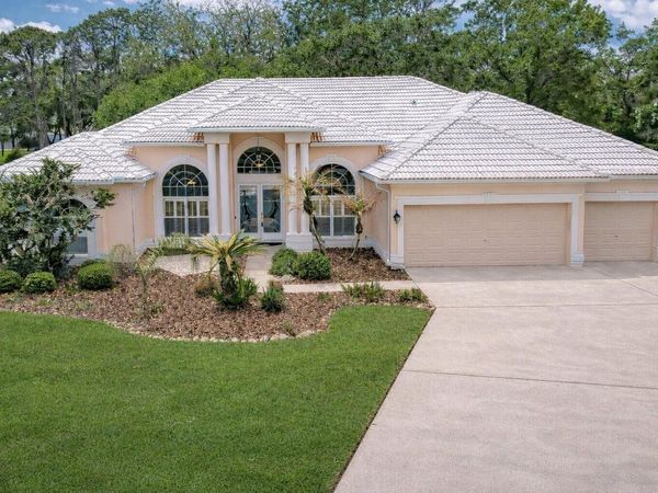 5201 LAUREL POINTE DRIVE , VALRICO, FL 33594
