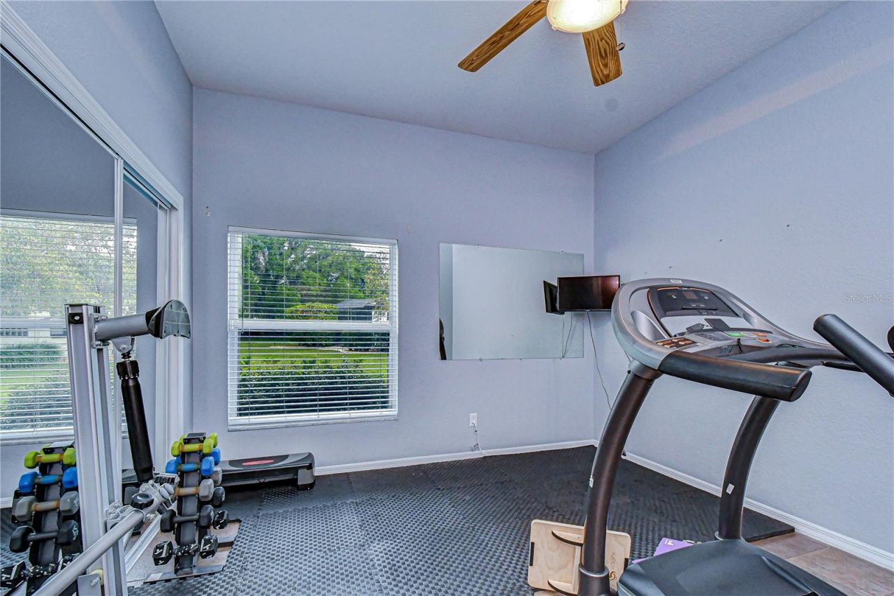 5201 Laurel Pointe Drive, Valrico, FL 33594 Photo