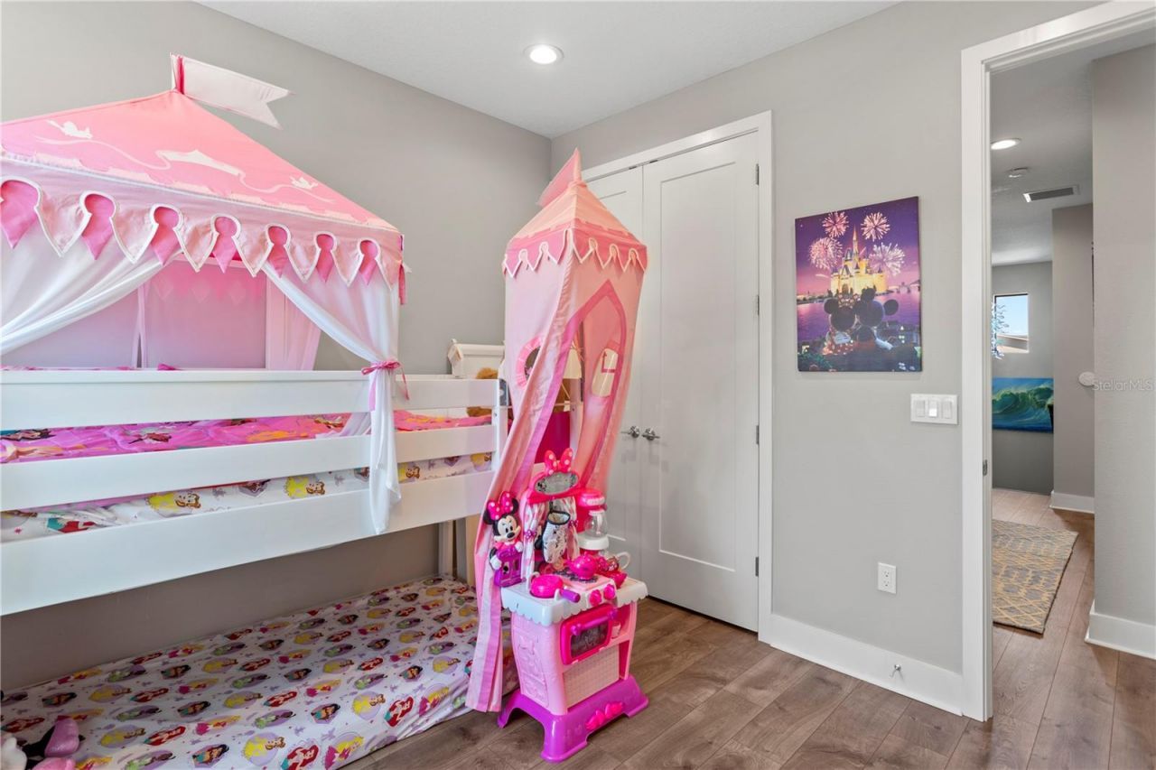 2521 11th Place N, Saint Petersburg, FL 33713 Photo