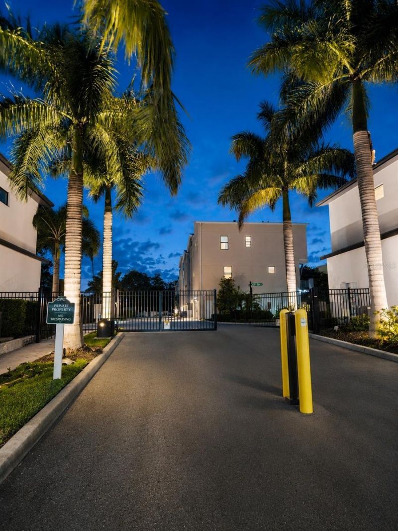 2521 11th Place N, Saint Petersburg, FL 33713 Photo