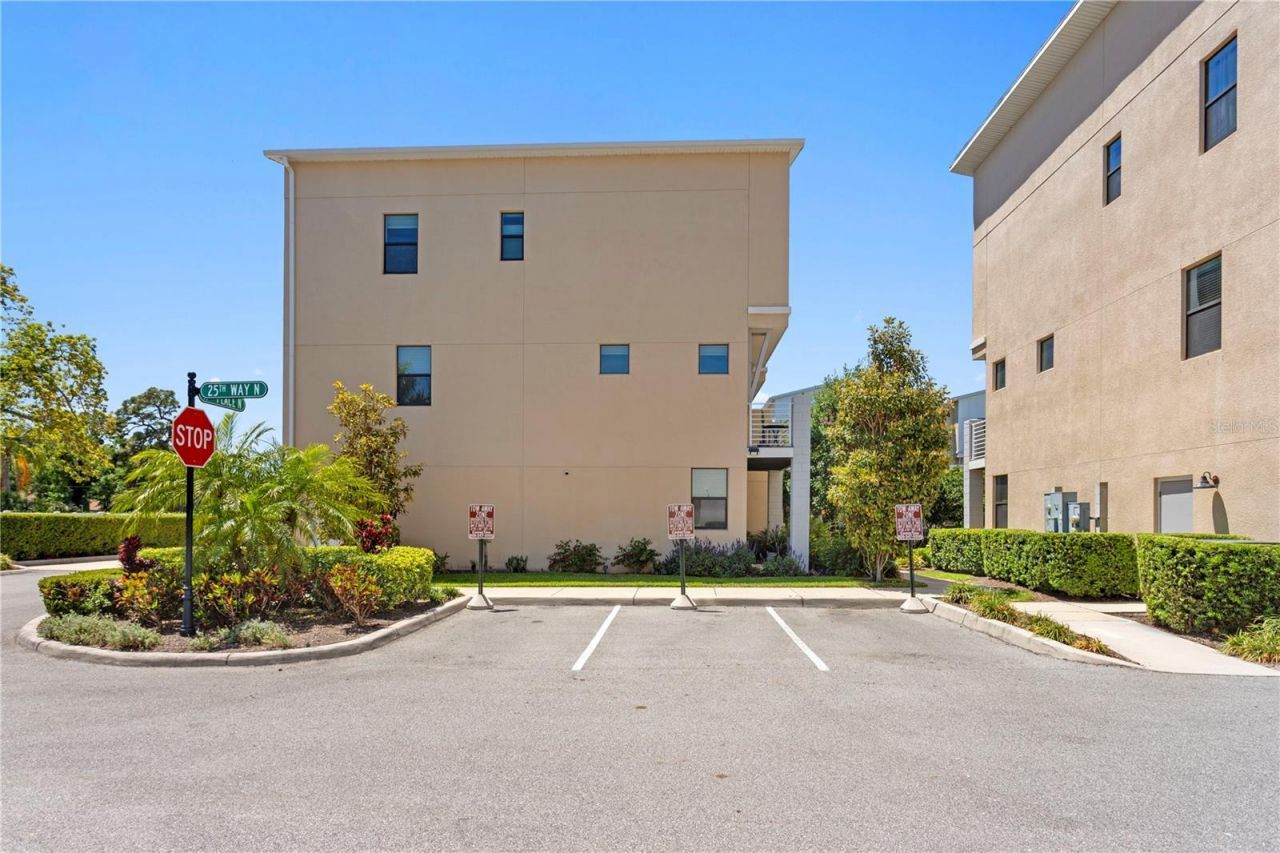2521 11th Place N, Saint Petersburg, FL 33713 Photo