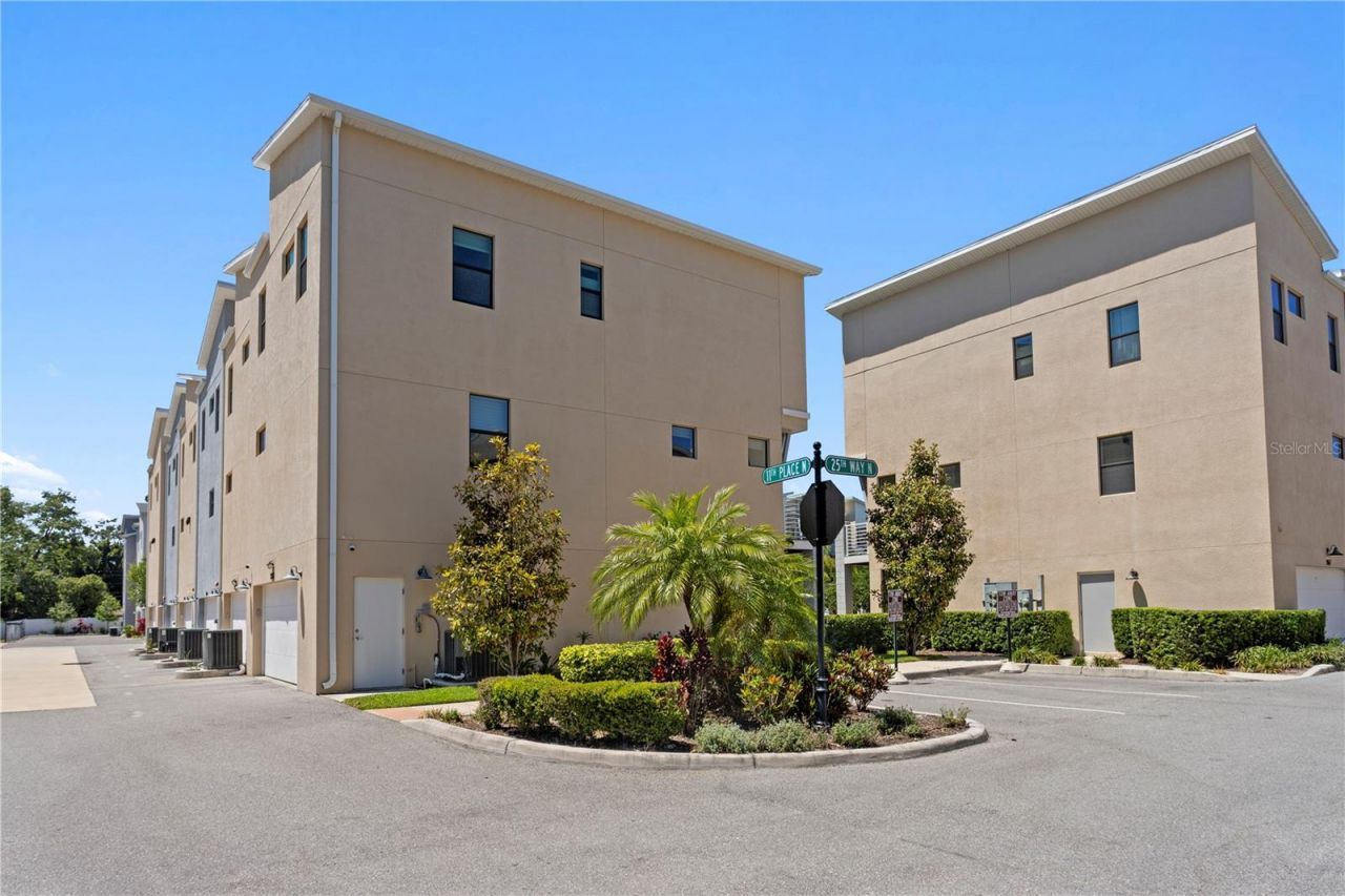 2521 11th Place N, Saint Petersburg, FL 33713 Photo
