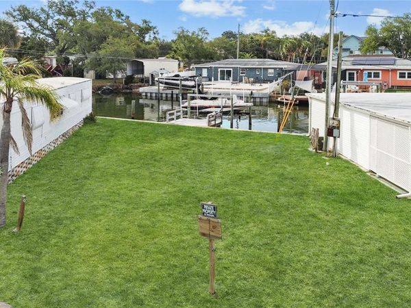 8740 43RD AVENUE N, Unit 136, ST PETERSBURG, FL 33709