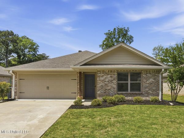 245 Skylane Drive, Pearl, MS 39208