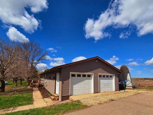 29081 132nd Street , Waseca, MN 56093