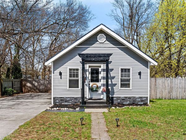 1322 Leonard Avenue, Muskegon, MI 49442