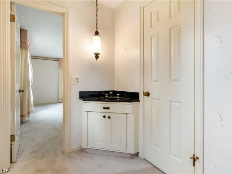 2240 Devonshire Drive NW, Canton, OH 44708 Photo 18