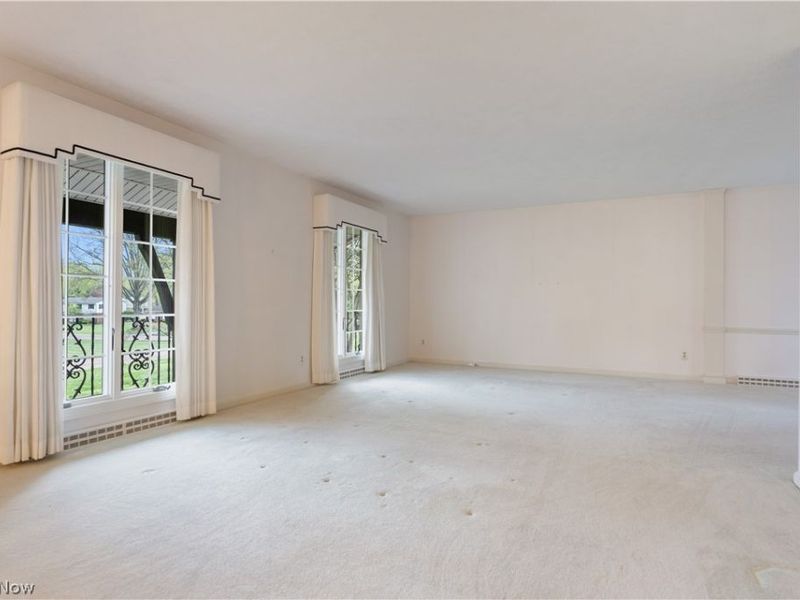 2240 Devonshire Drive NW, Canton, OH 44708 Photo 3