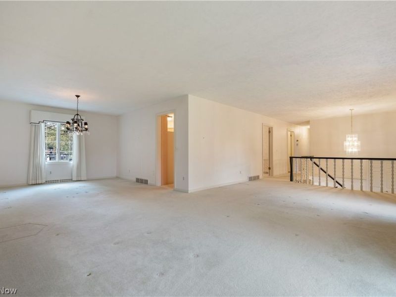 2240 Devonshire Drive NW, Canton, OH 44708 Photo 5