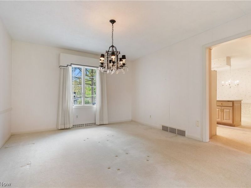 2240 Devonshire Drive NW, Canton, OH 44708 Photo 6