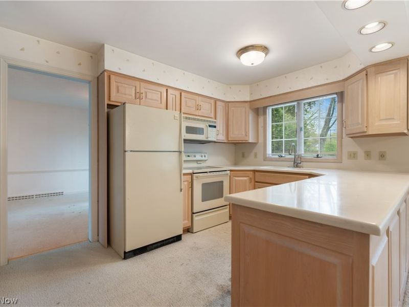 2240 Devonshire Drive NW, Canton, OH 44708 Photo 8