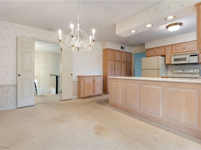 2240 Devonshire Drive NW, Canton, OH 44708 Photo 9