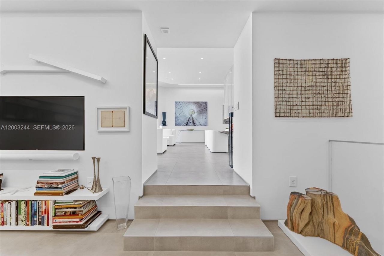 801 Brickell Key Blvd, Unit PH3306, Miami, FL 33131 Photo