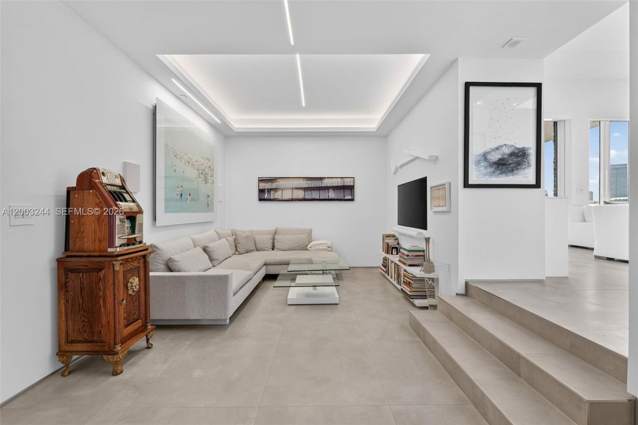801 Brickell Key Blvd, Unit PH3306, Miami, FL 33131 Photo