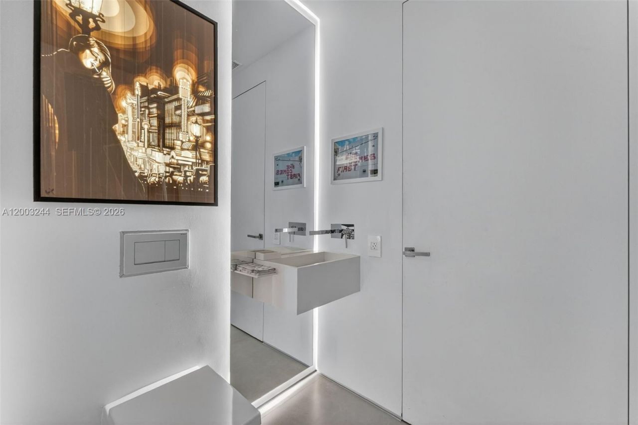 801 Brickell Key Blvd, Unit PH3306, Miami, FL 33131 Photo