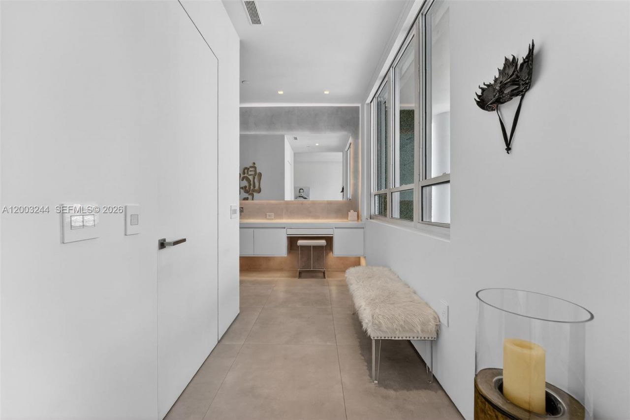 801 Brickell Key Blvd, Unit PH3306, Miami, FL 33131 Photo