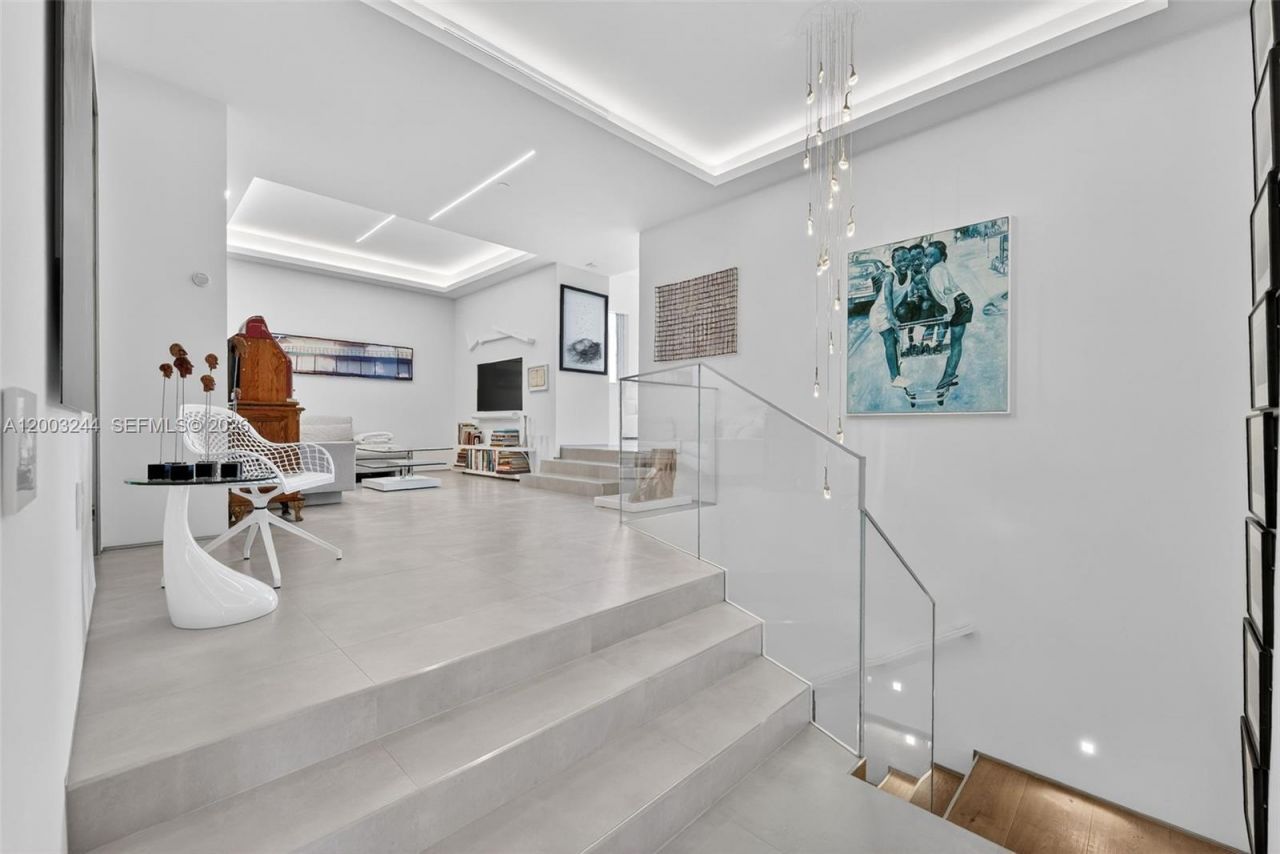 801 Brickell Key Blvd, Unit PH3306, Miami, FL 33131 Photo