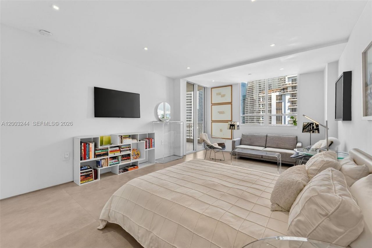 801 Brickell Key Blvd, Unit PH3306, Miami, FL 33131 Photo