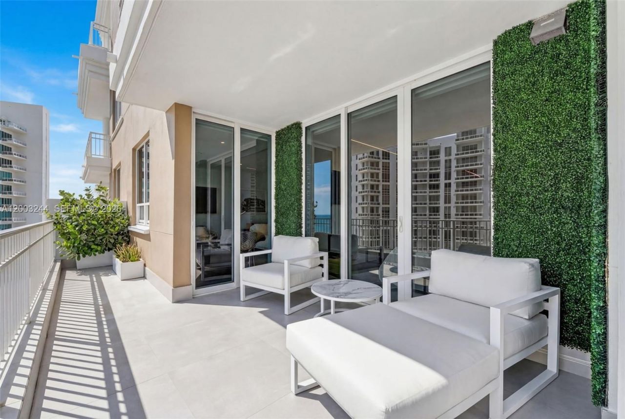 801 Brickell Key Blvd, Unit PH3306, Miami, FL 33131 Photo