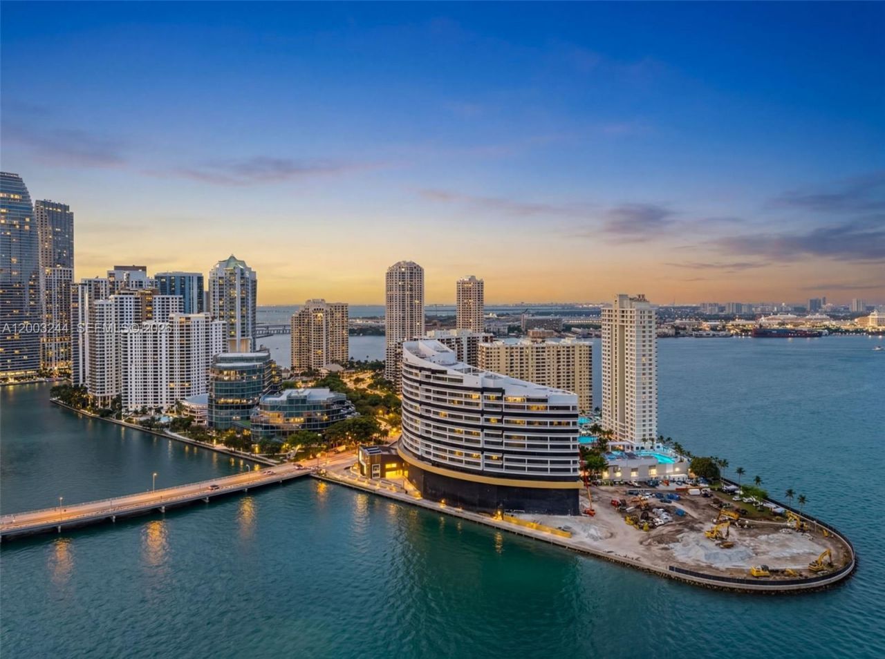 801 Brickell Key Blvd, Unit PH3306, Miami, FL 33131 Photo
