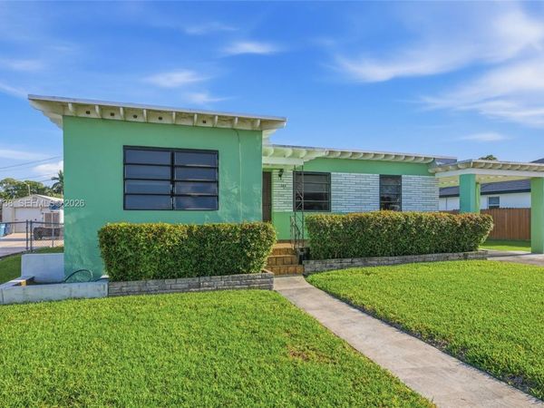 380 NE 15th St , Homestead, FL 33030