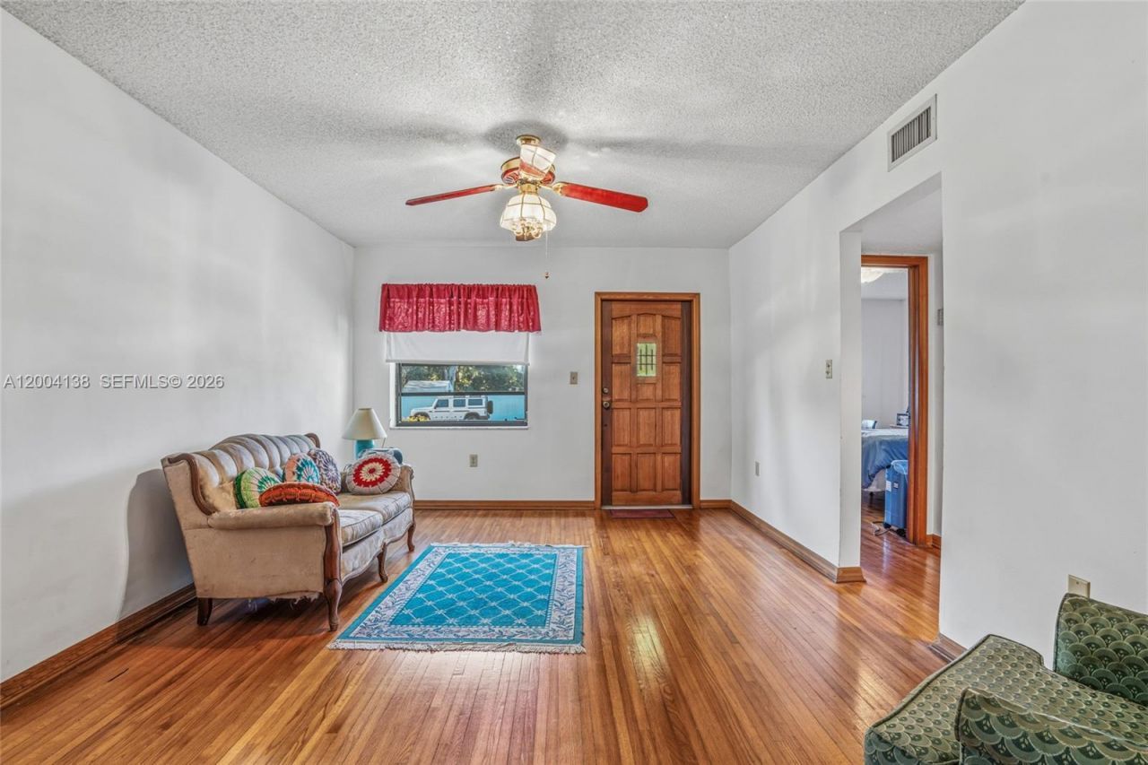 380 NE 15th St, Homestead, FL 33030 Photo