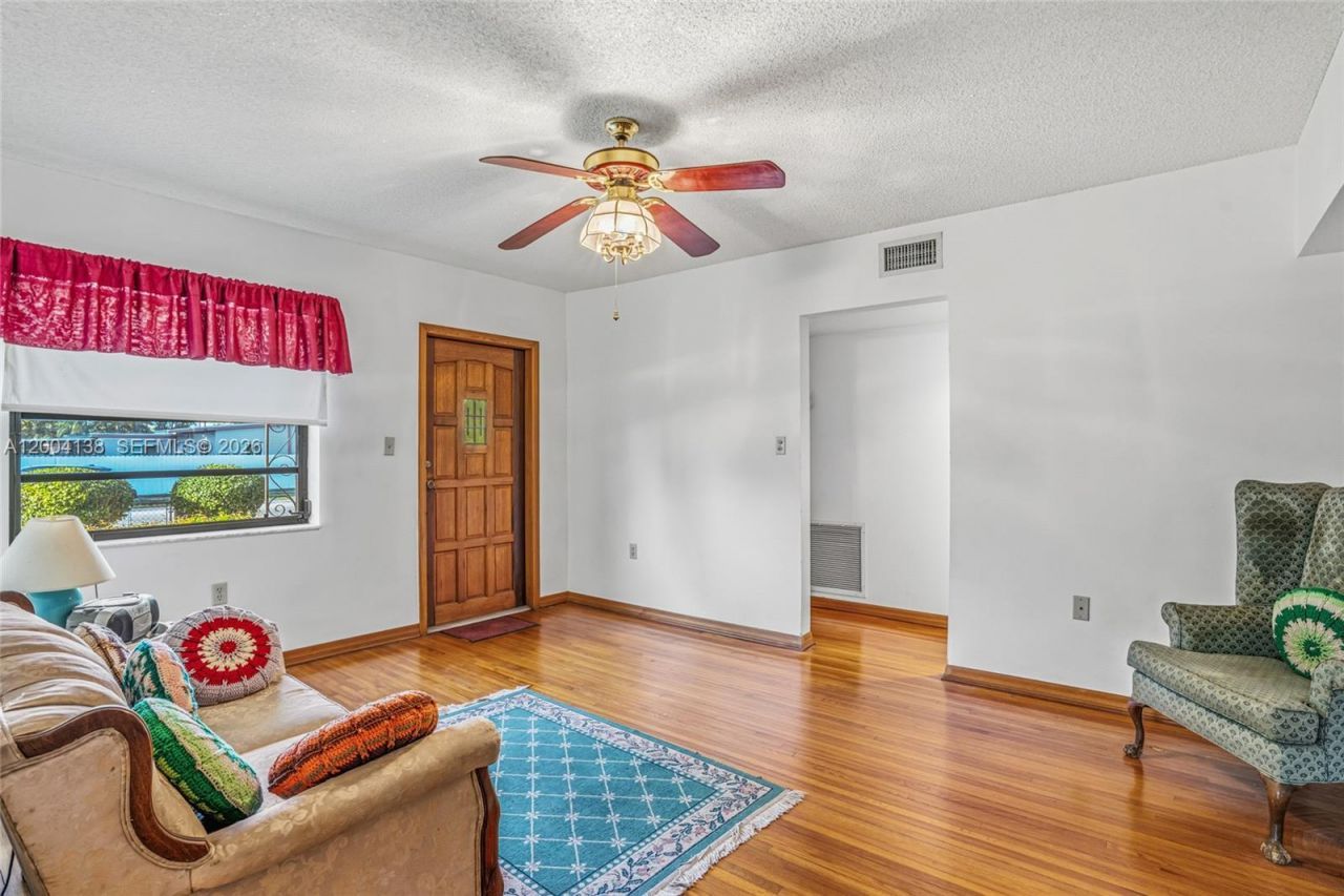 380 NE 15th St, Homestead, FL 33030 Photo