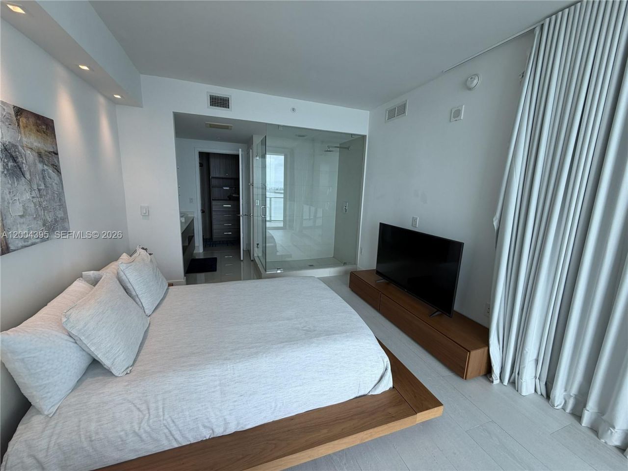 460 NE 28th St, Unit 2806, Miami, FL 33137 Photo