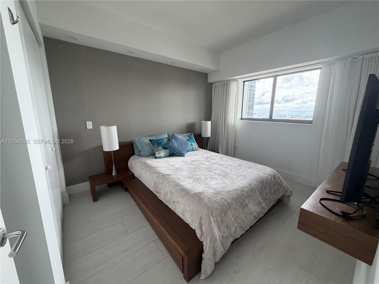 460 NE 28th St, Unit 2806, Miami, FL 33137 Photo