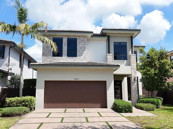 16065 SW 136th Ter, Miami, FL 33196