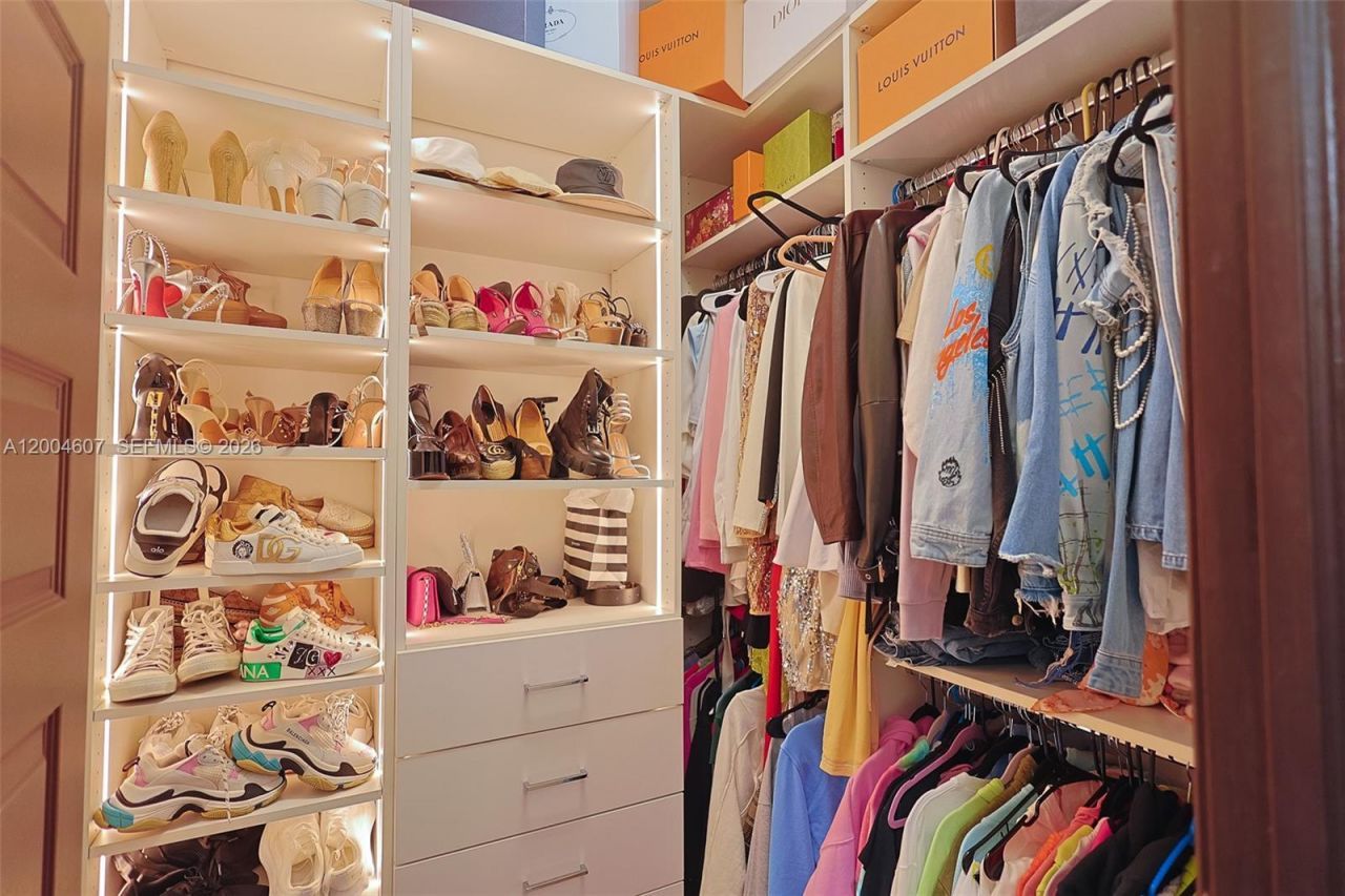 16065 SW 136th Ter, Miami, FL 33196 Photo