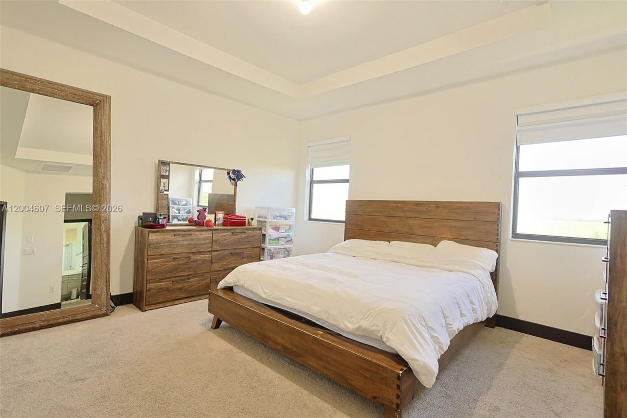 16065 SW 136th Ter, Miami, FL 33196 Photo