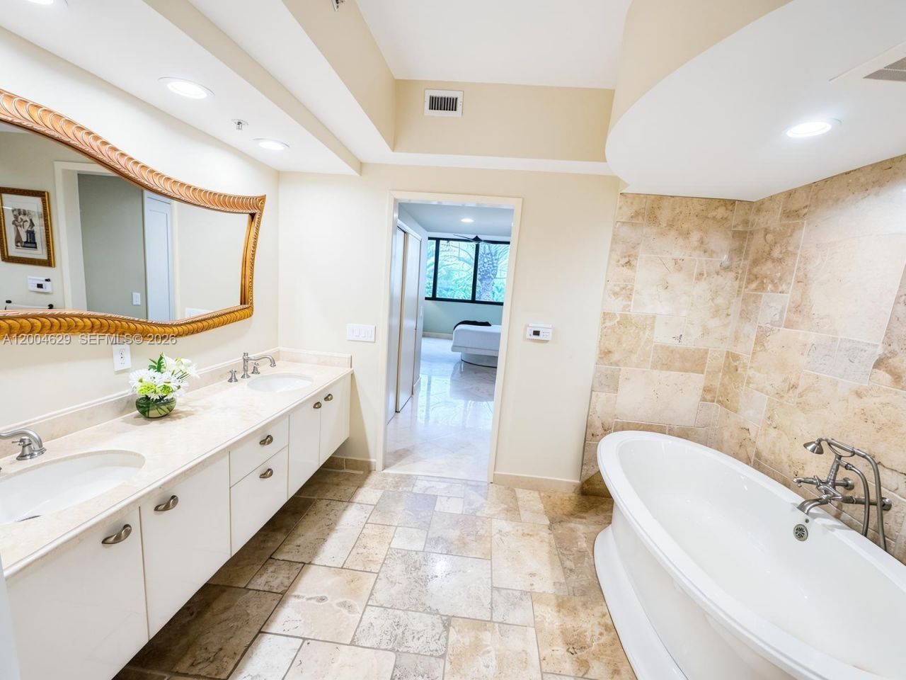 333 Las Olas Way, Unit 304, Fort Lauderdale, FL 33301 Photo