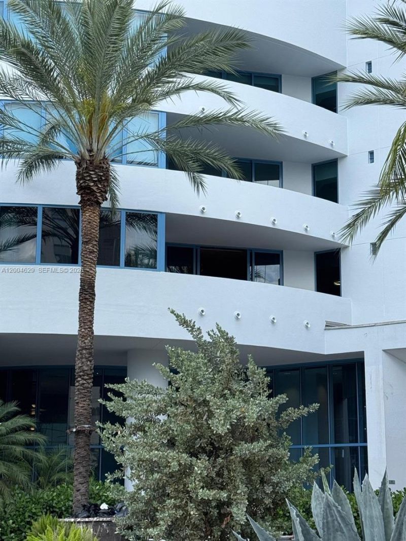 333 Las Olas Way, Unit 304, Fort Lauderdale, FL 33301 Photo