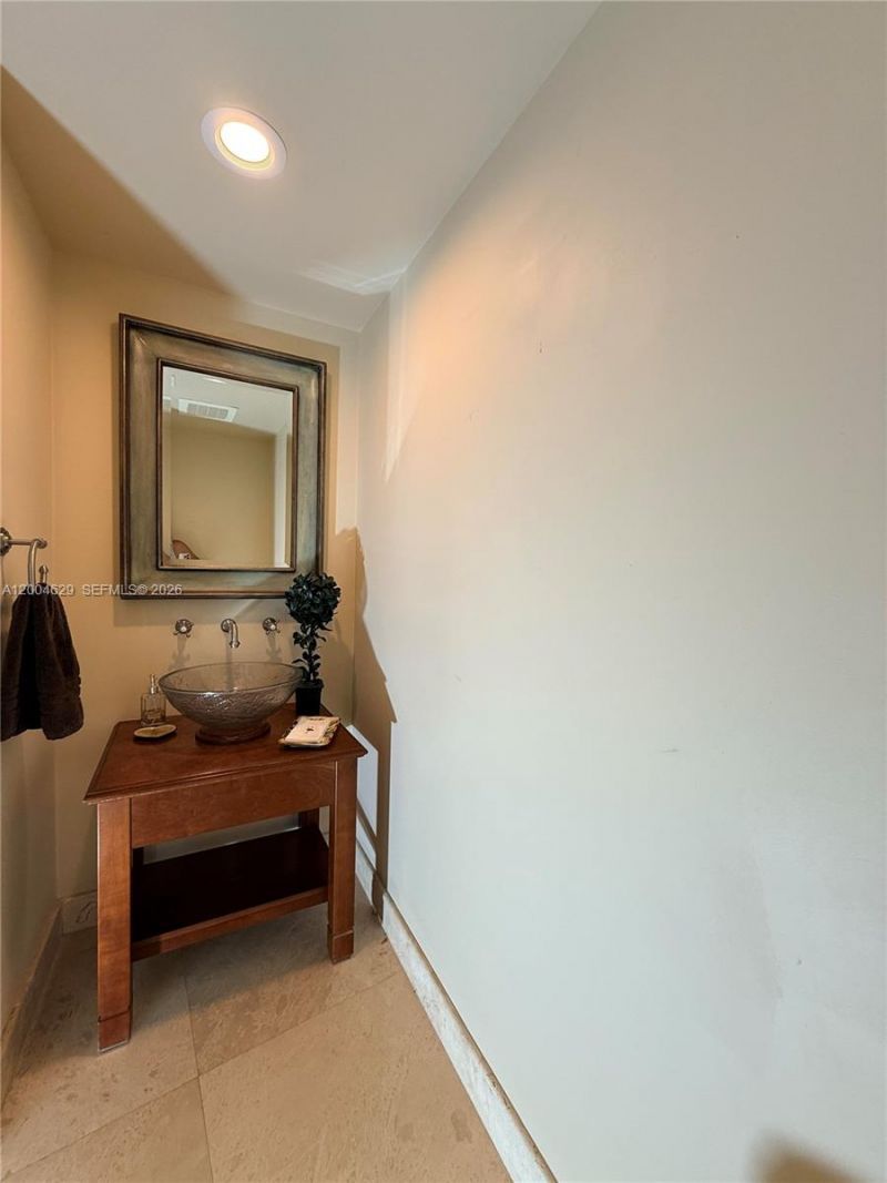 333 Las Olas Way, Unit 304, Fort Lauderdale, FL 33301 Photo
