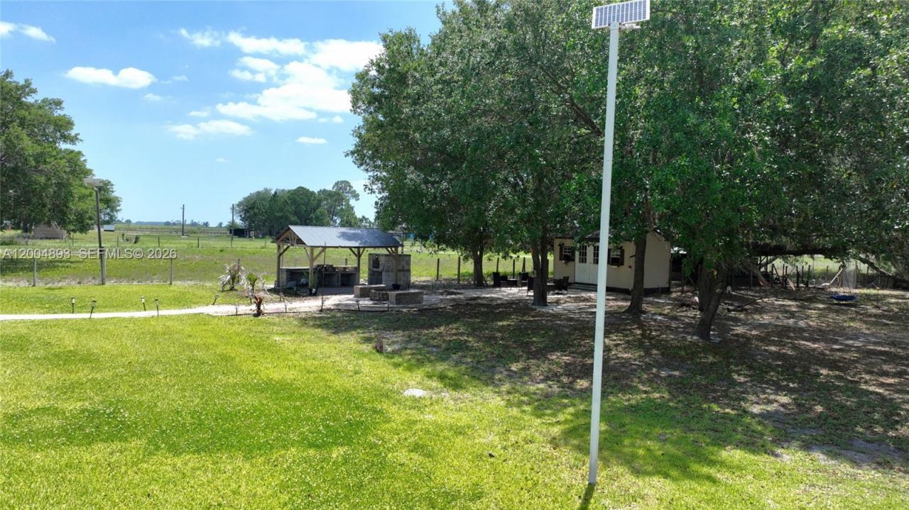 7655 17th Place , La Belle, FL 33935 Photo