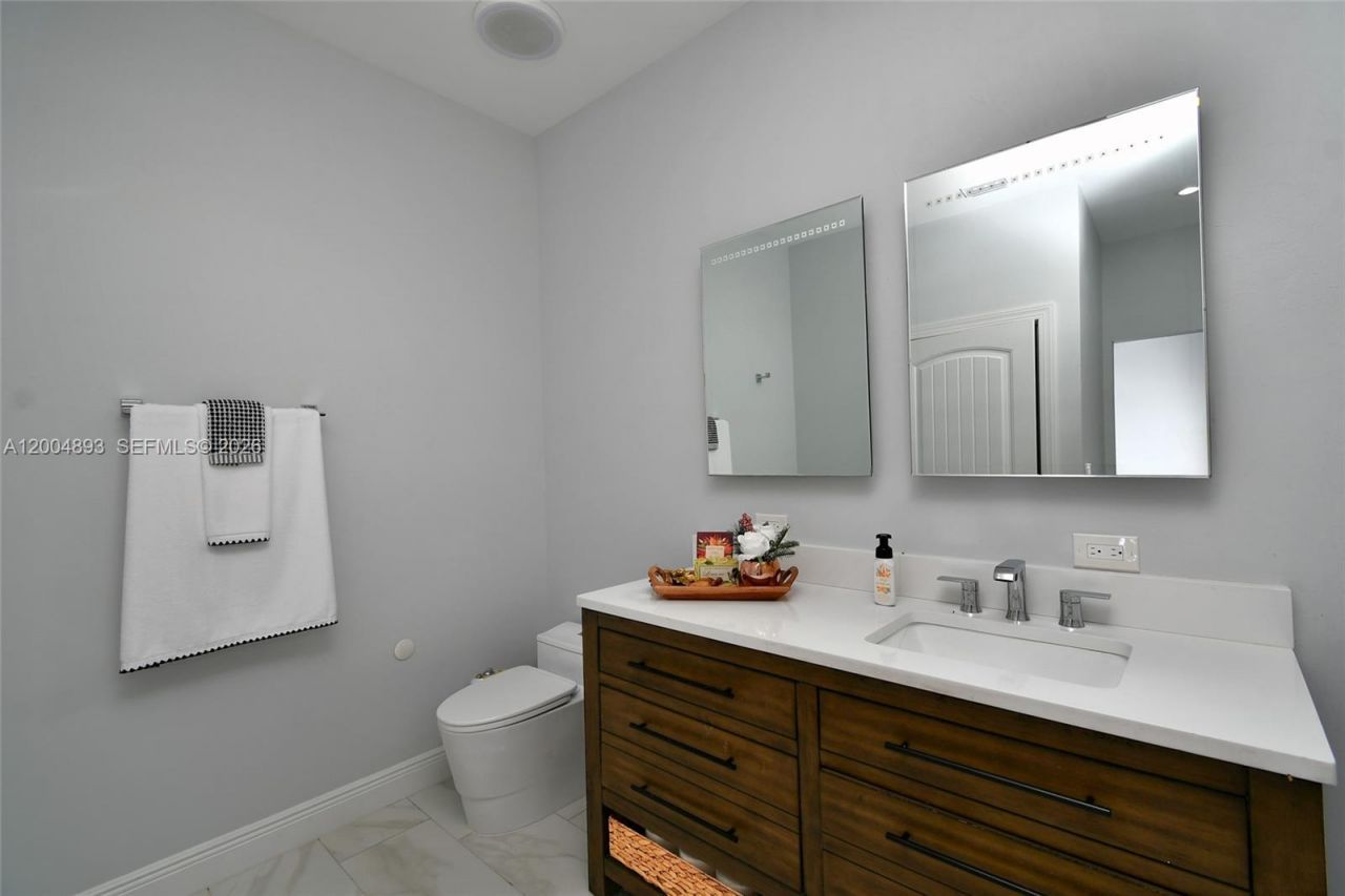 7655 17th Place , La Belle, FL 33935 Photo