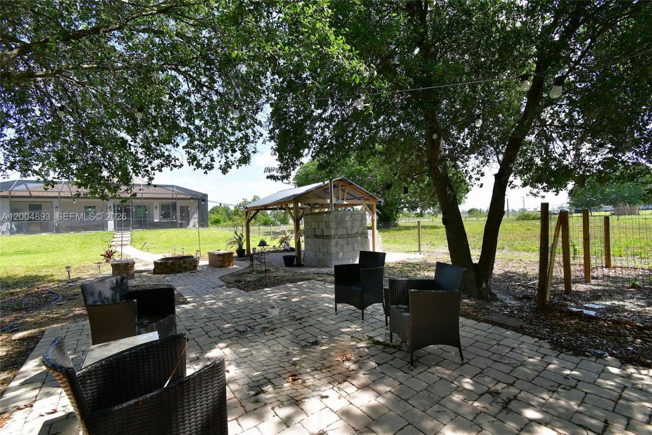 7655 17th Place , La Belle, FL 33935 Photo