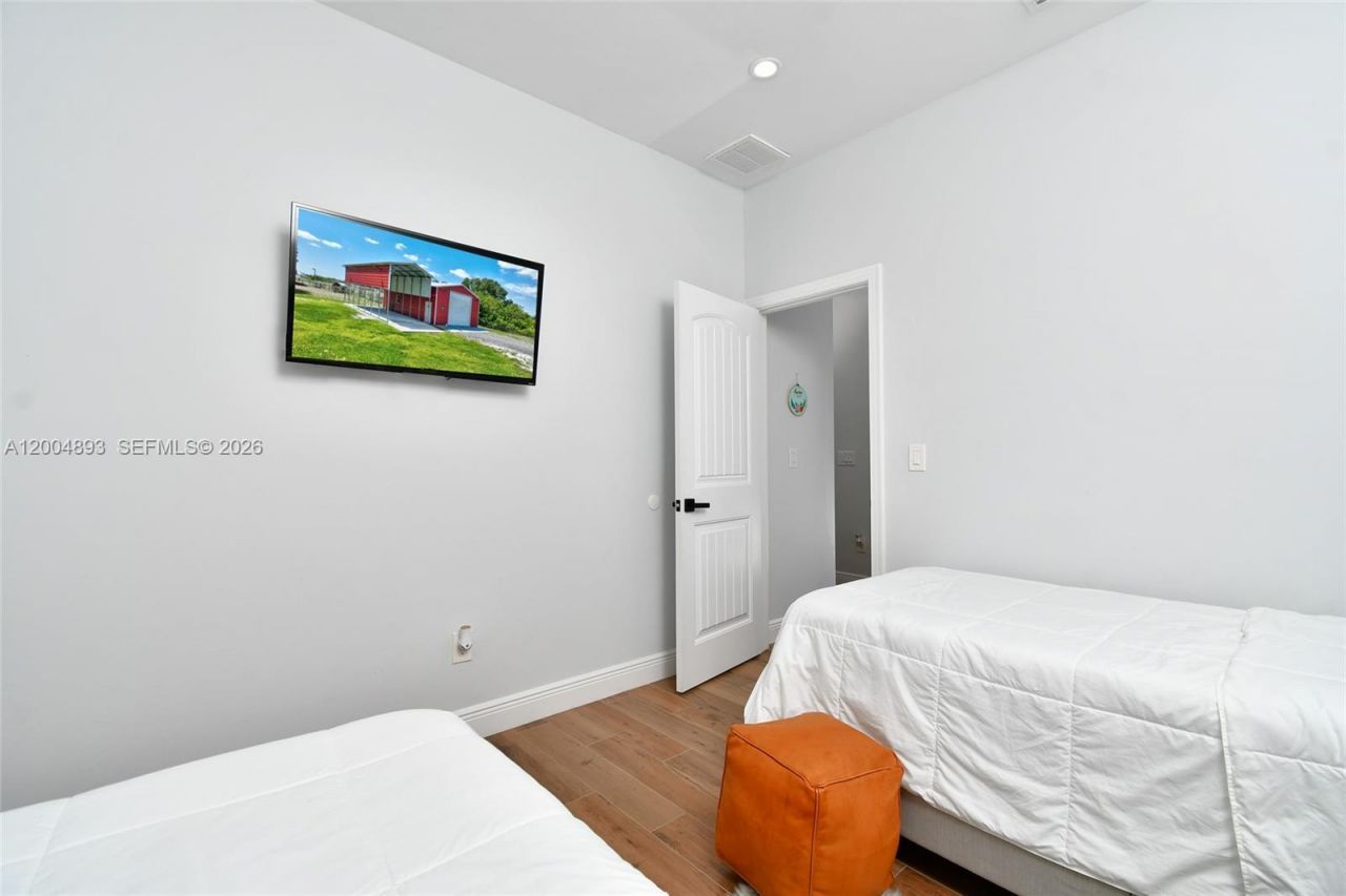 7655 17th Place , La Belle, FL 33935 Photo