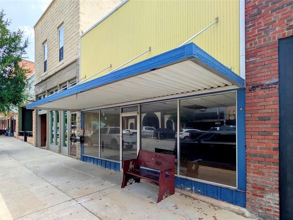 1006 Halsell Street , Bridgeport, TX 76426