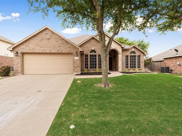 9532 Drovers View Trail, Fort Worth, TX 76131
