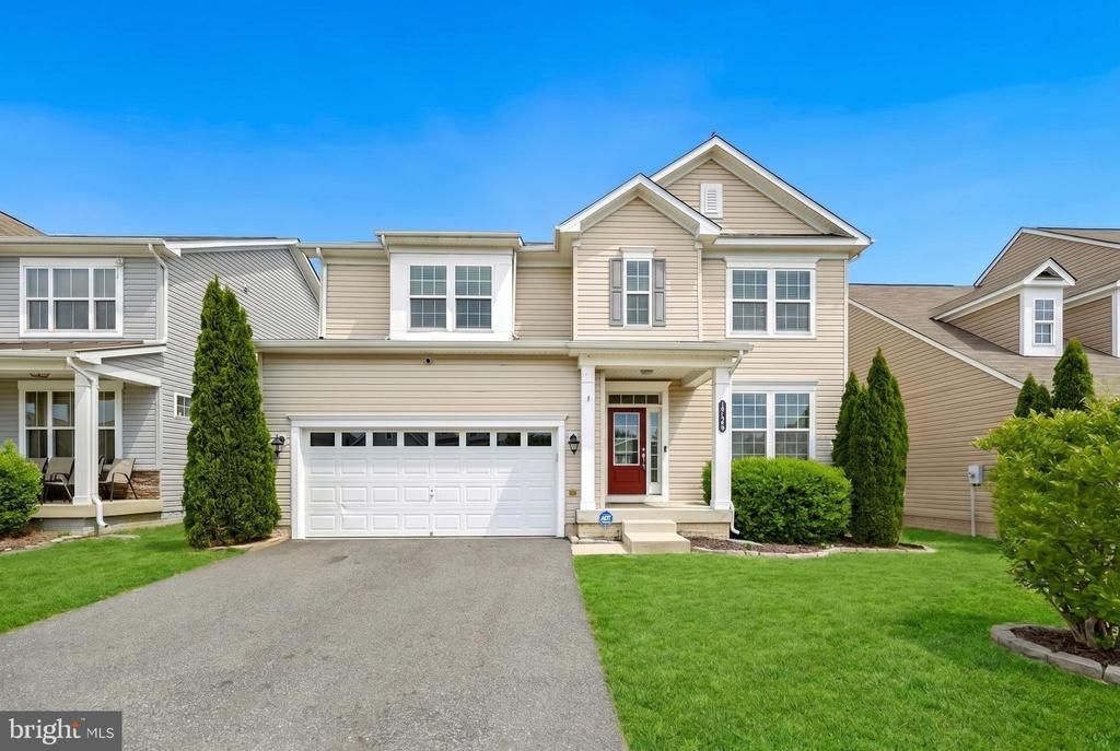 1725 Hudgins Farm Circle , Fredericksburg, VA 22408 Main Photo