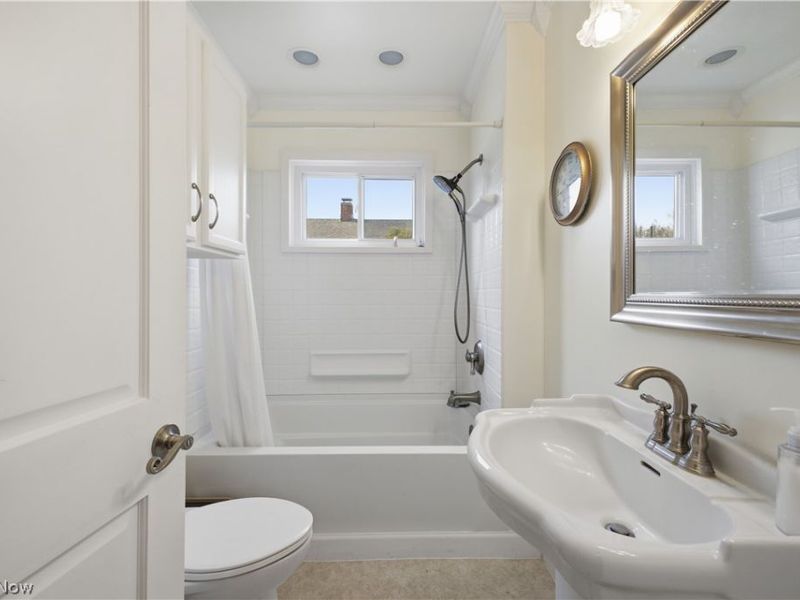 145 W Vermont, Sebring, OH 44672 Photo 16