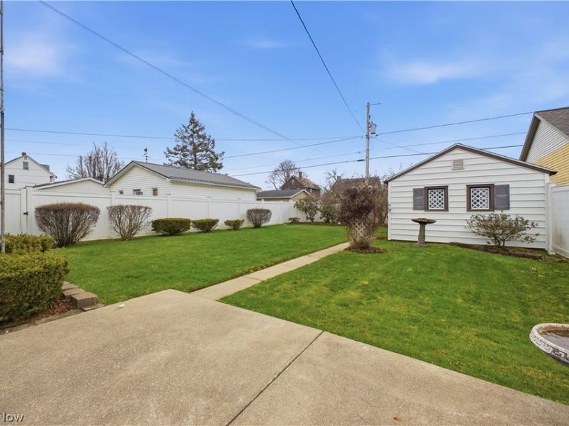 145 W Vermont, Sebring, OH 44672 Photo 22