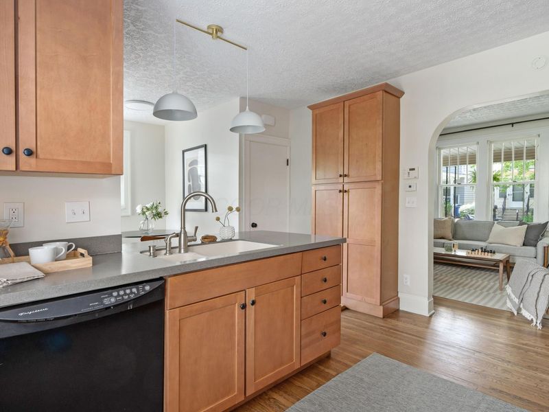 472 Reinhard Avenue, Columbus, OH 43206 Photo 10