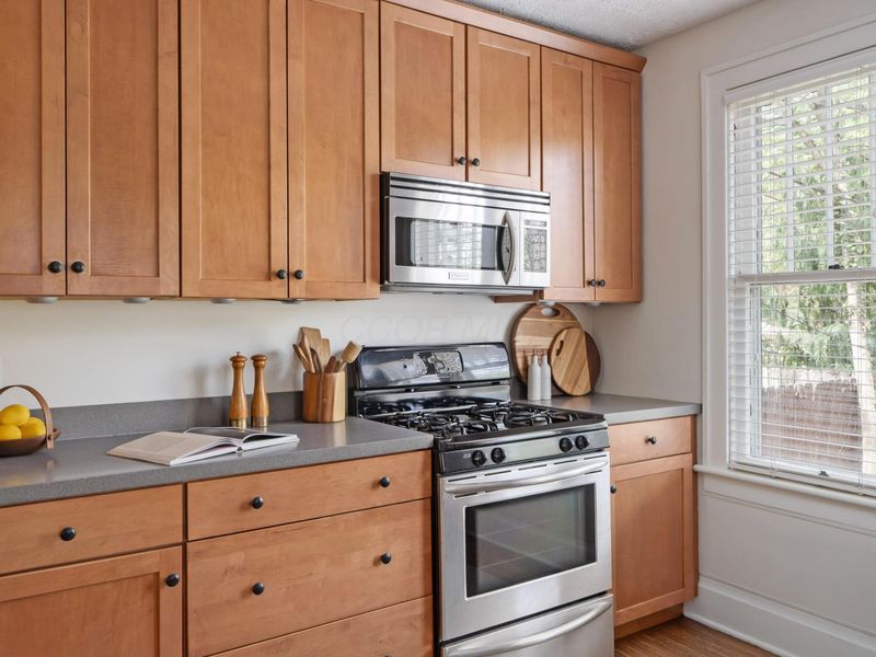 472 Reinhard Avenue, Columbus, OH 43206 Photo 8