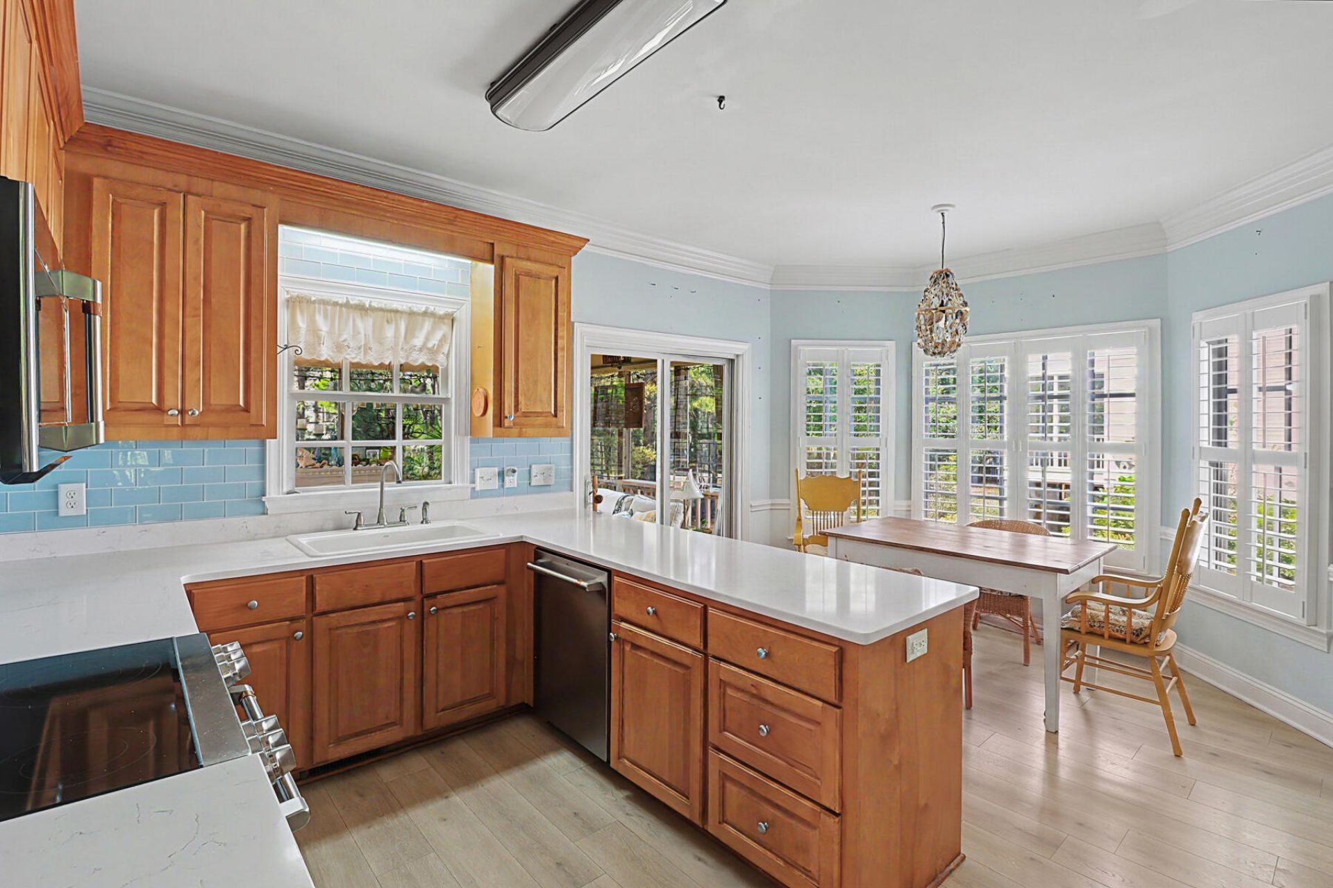 1984 N Creek Drive Photo 12