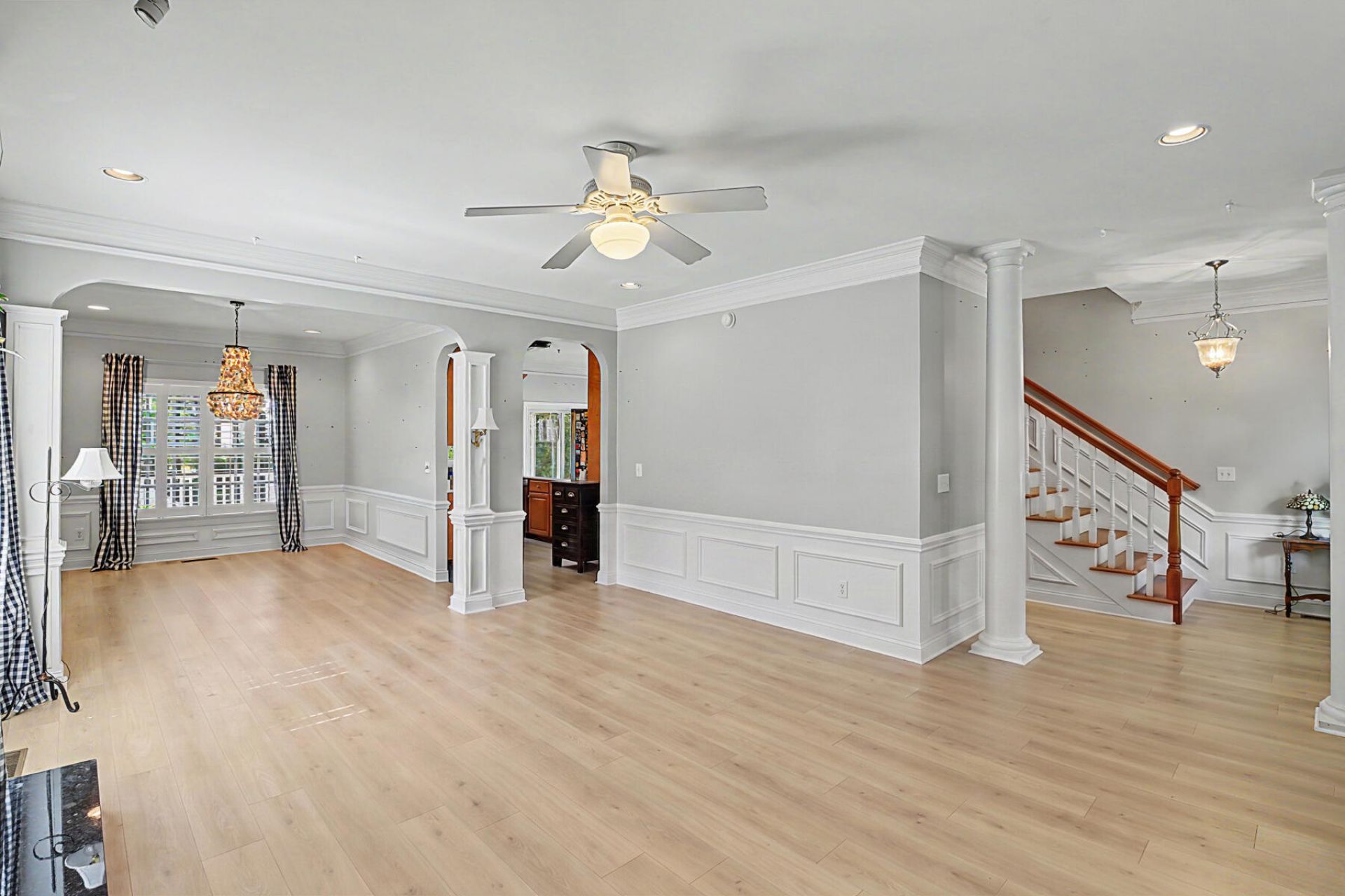 1984 N Creek Drive Photo 8