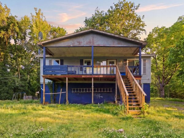 229 Rhine Road , Rocky Face, GA 30740