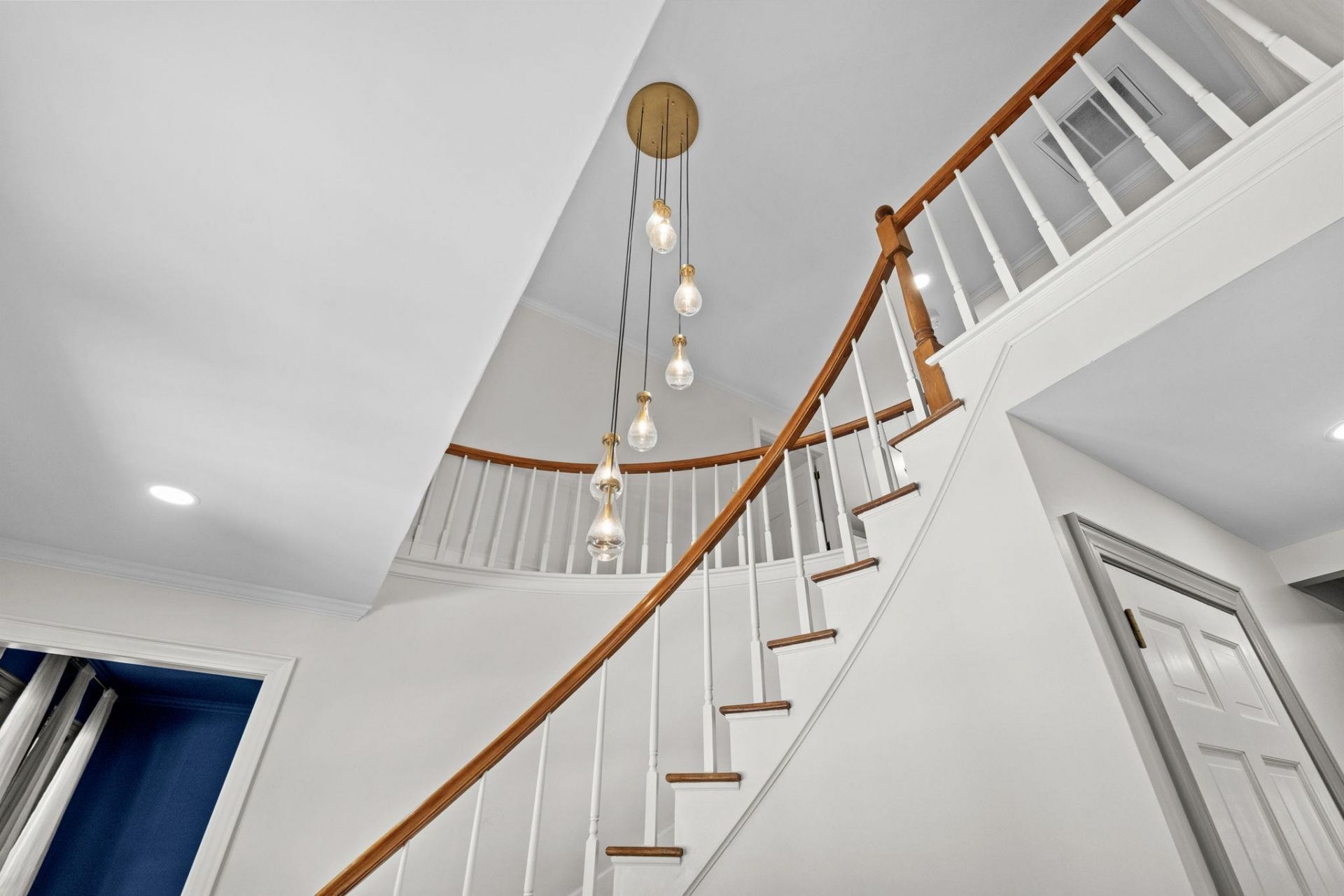 5704 Woodside Ave.  Photo 15